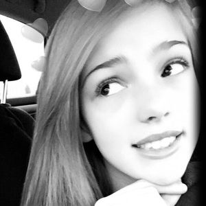 Meet your Posher, Lily